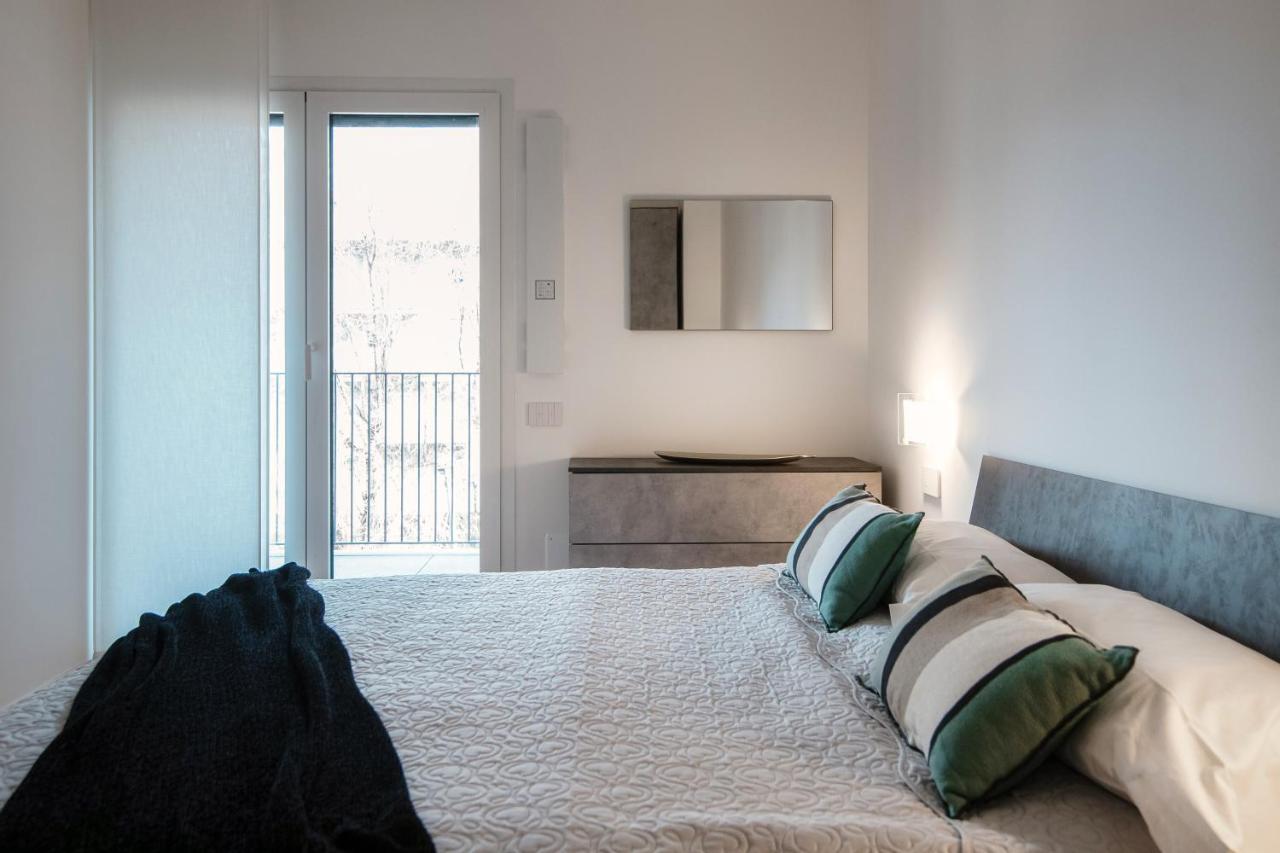 Cozy Joivy Suite 3 With Parking Como Exterior photo