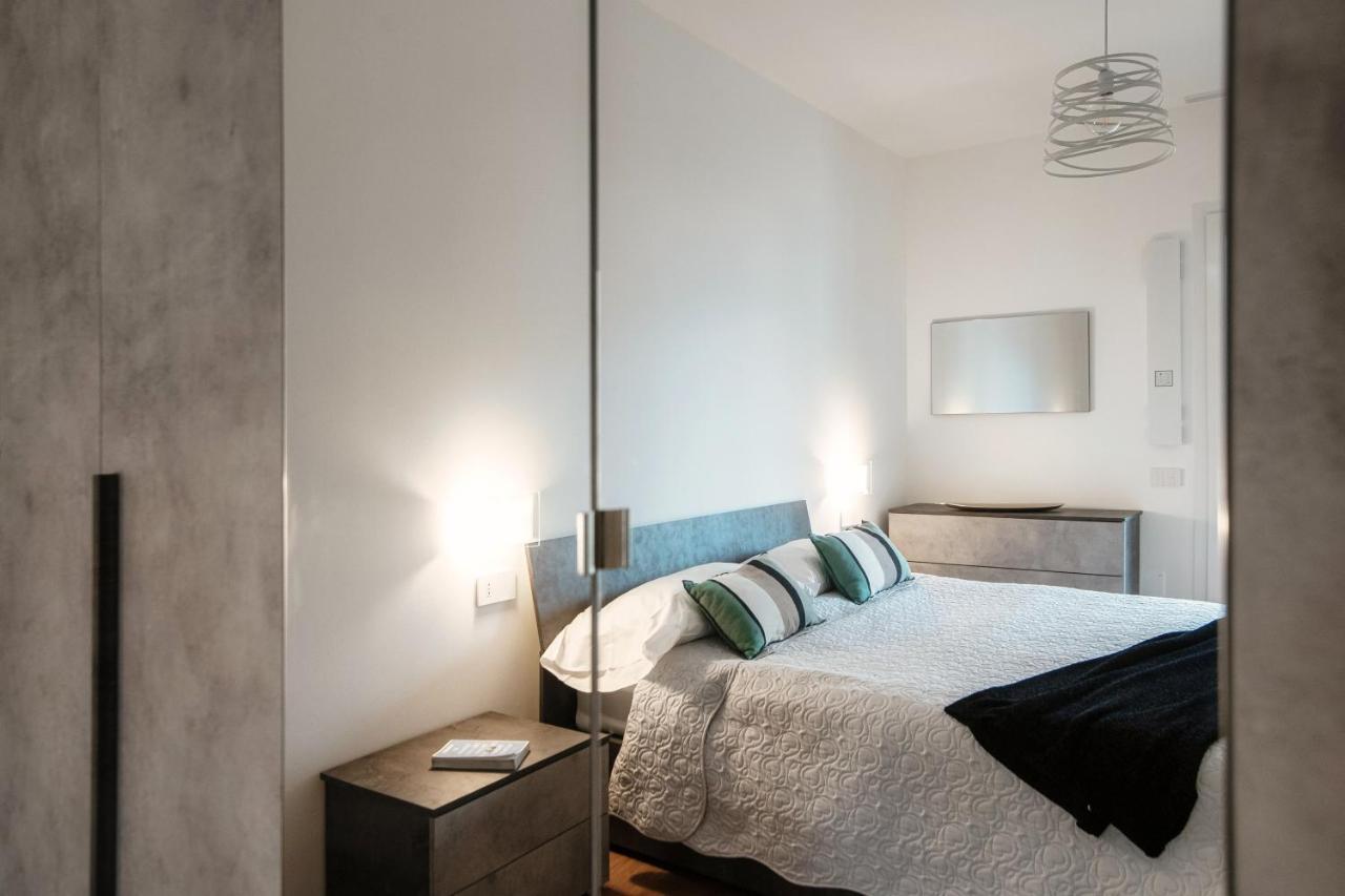 Cozy Joivy Suite 3 With Parking Como Exterior photo