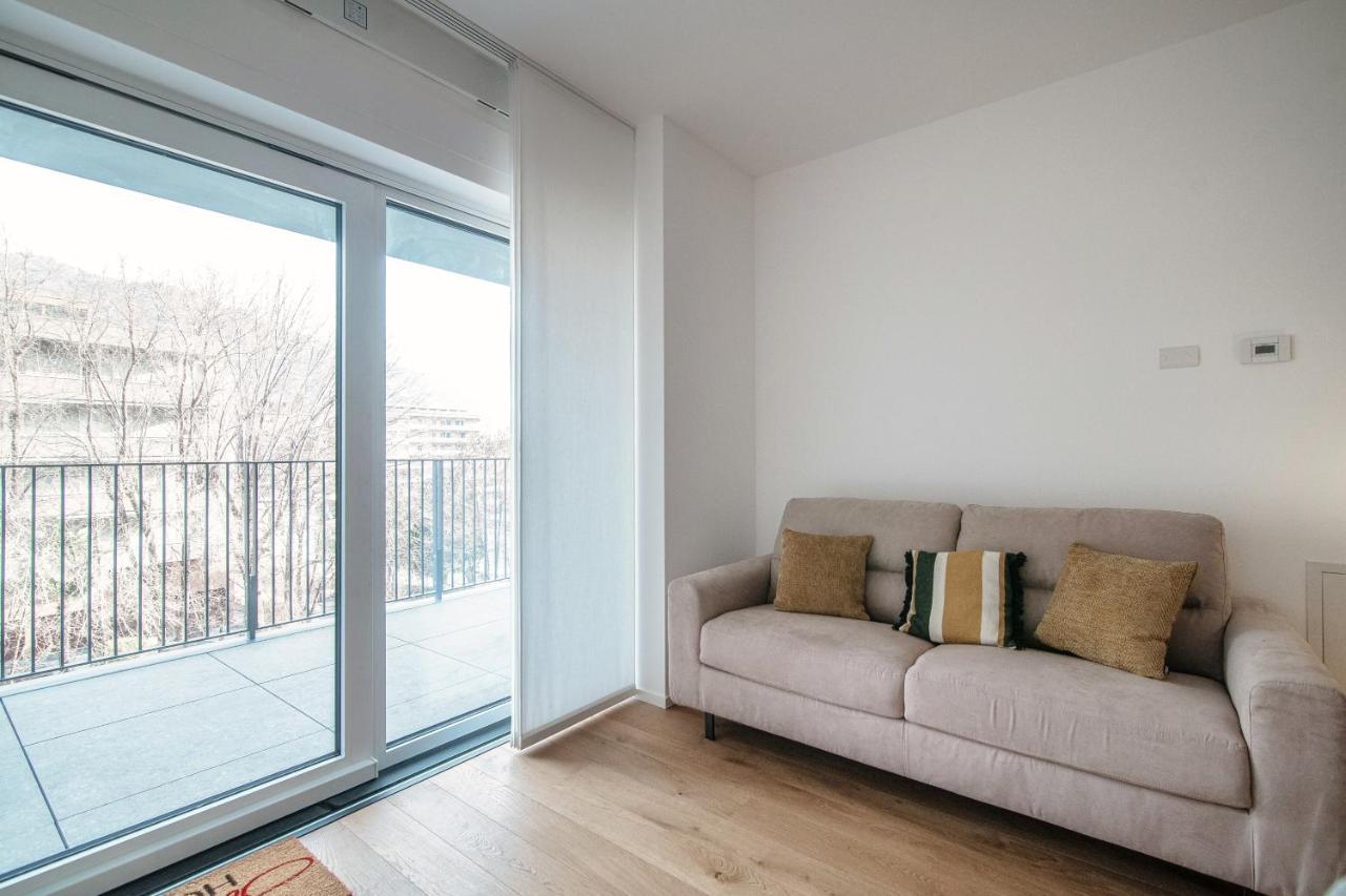 Cozy Joivy Suite 3 With Parking Como Exterior photo